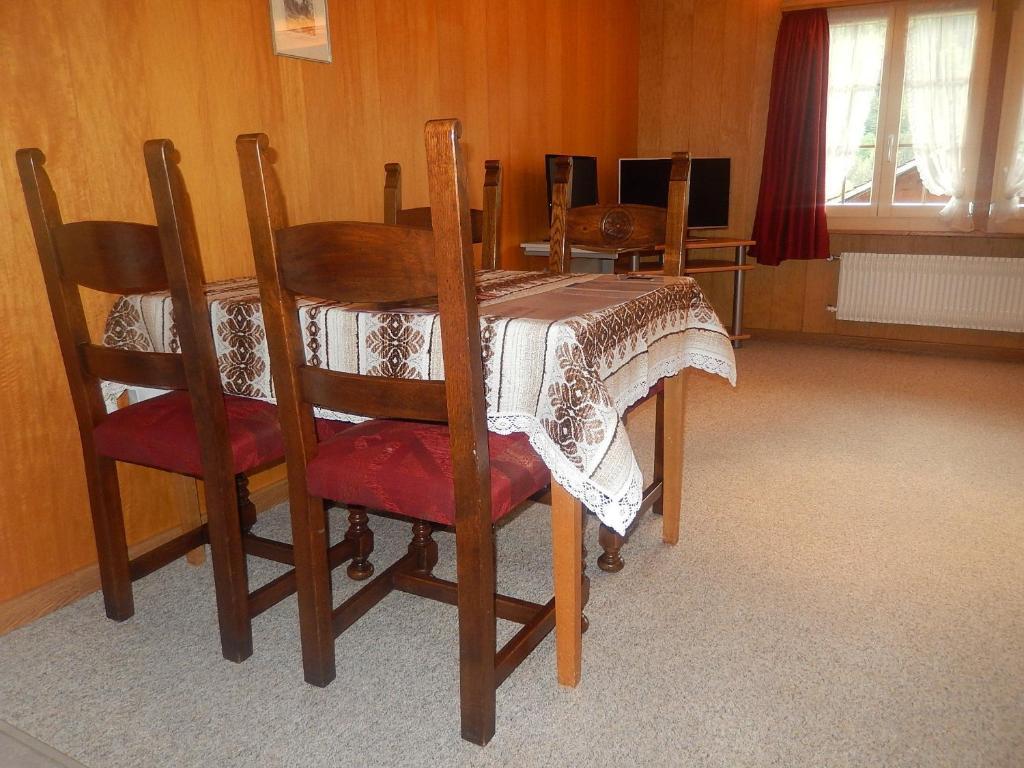 Ferienwohnung Kalchofen Boltigen Pokoj fotografie